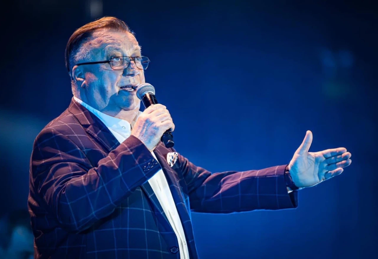 Halid Bešlić žrtva internetske prevare: "Laž!"