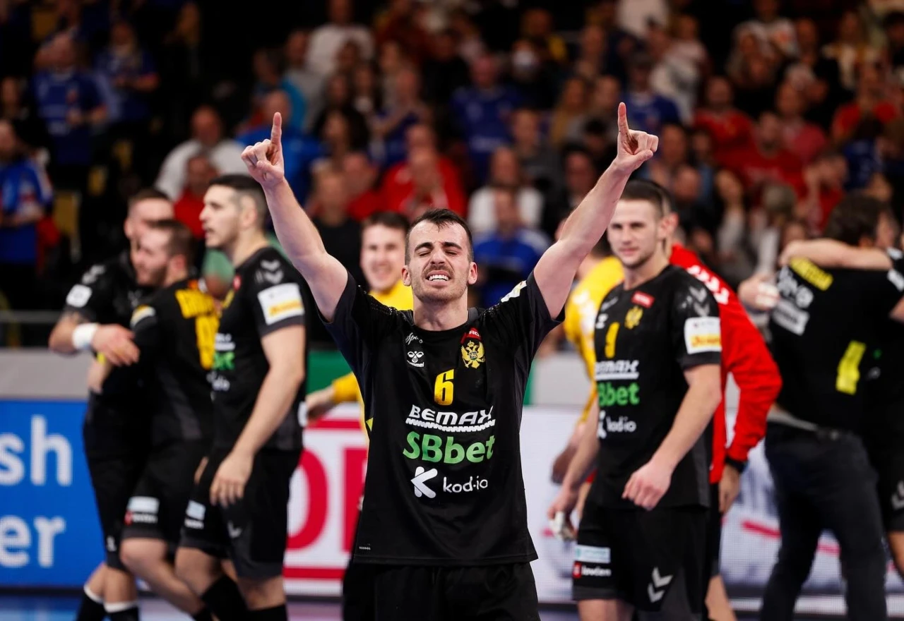 FOTO / VIDEO | Crnogorci nadigrali Srbe