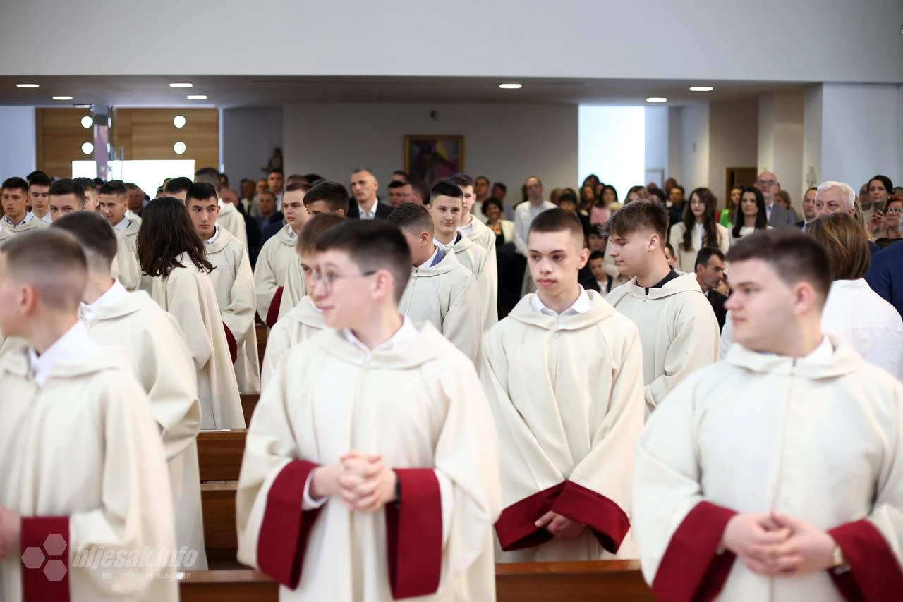 Poznati datumi krizme u Hercegovini - Sakrament potvrde dopunjuje unutarnju sličnost s Kristom
