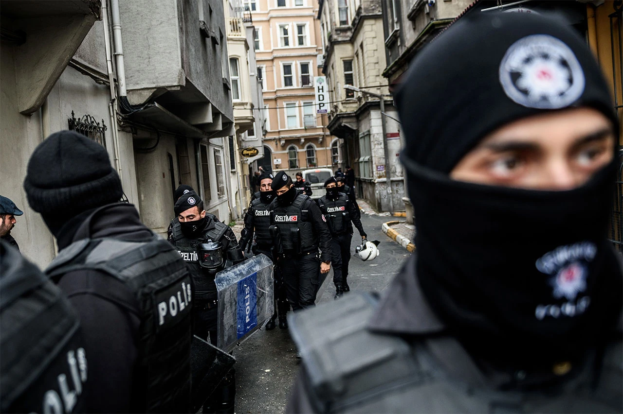 Turska  - Privedeno 18 osoba zbog 'veličanja terorizma'