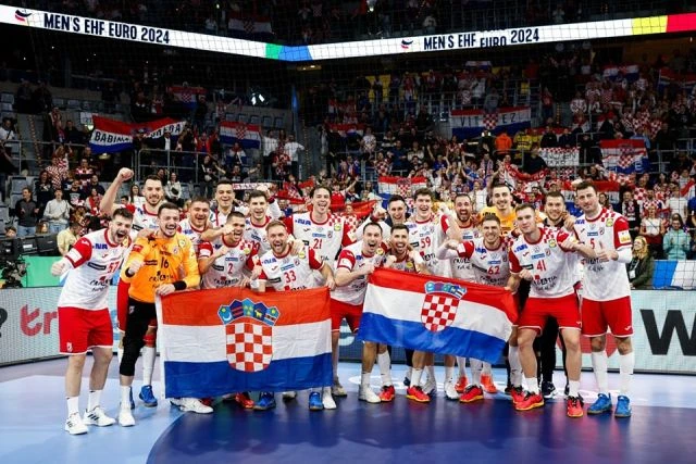 VIDEO I Hrvatski navijači se spremaju za dvoboj protiv Austrije