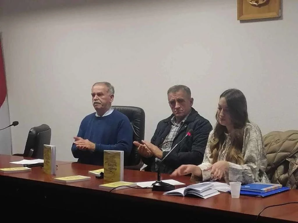 Emotivna promocija prve zbirke pjesama 'Život nije trka, već putovanje' Ante Barišića u Tomislavgradu