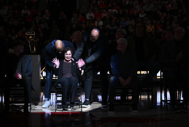 VIDEO I Sramotna reakcija navijača Chicago Bullsa