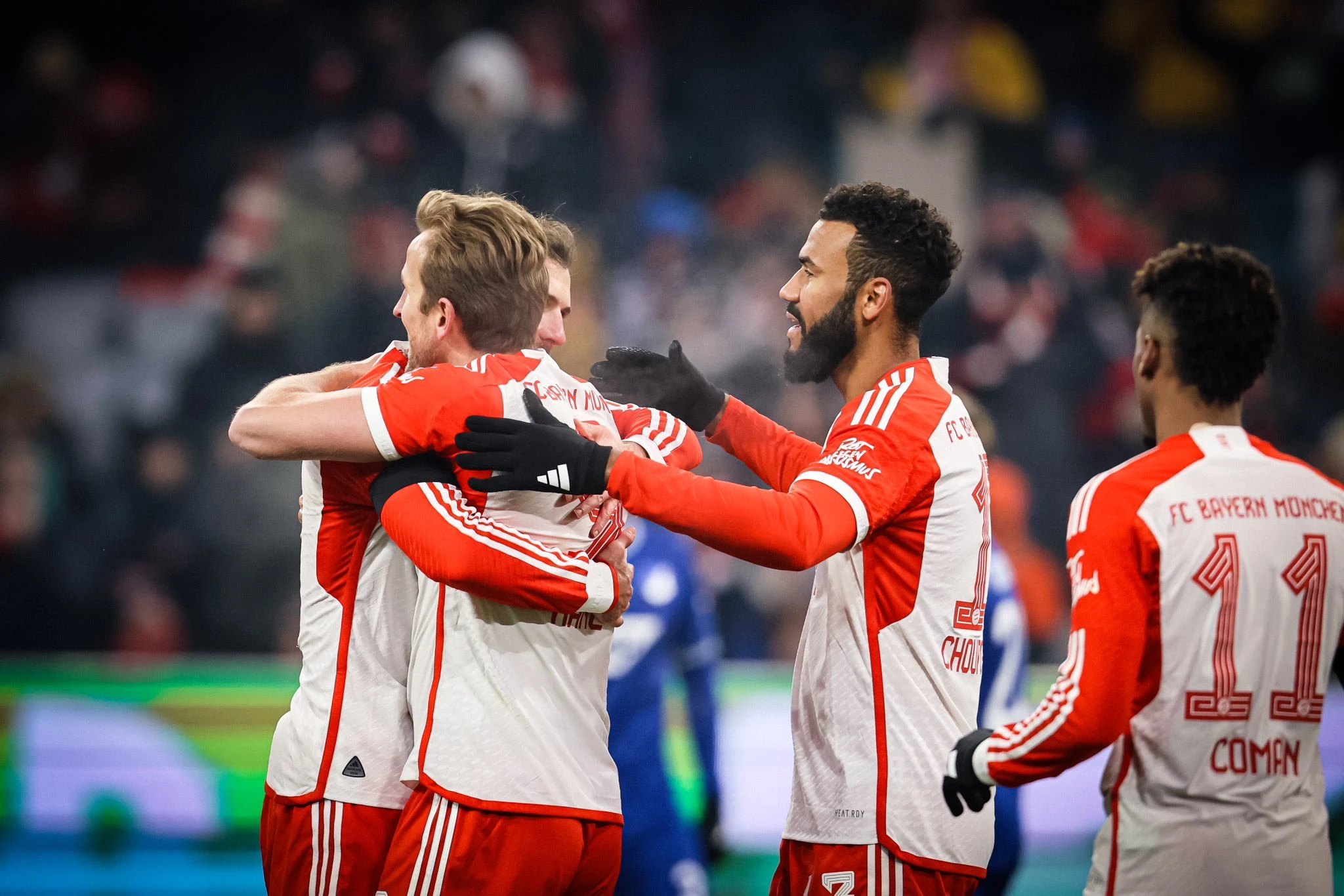 Bayern slavio protiv Hoffenheima, dirljiv oproštaj od Beckenbauera