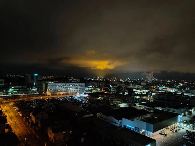 Neobično svjetlo uznemirilo stanovnike Ljubljane, otkrili su o čemu se radi
