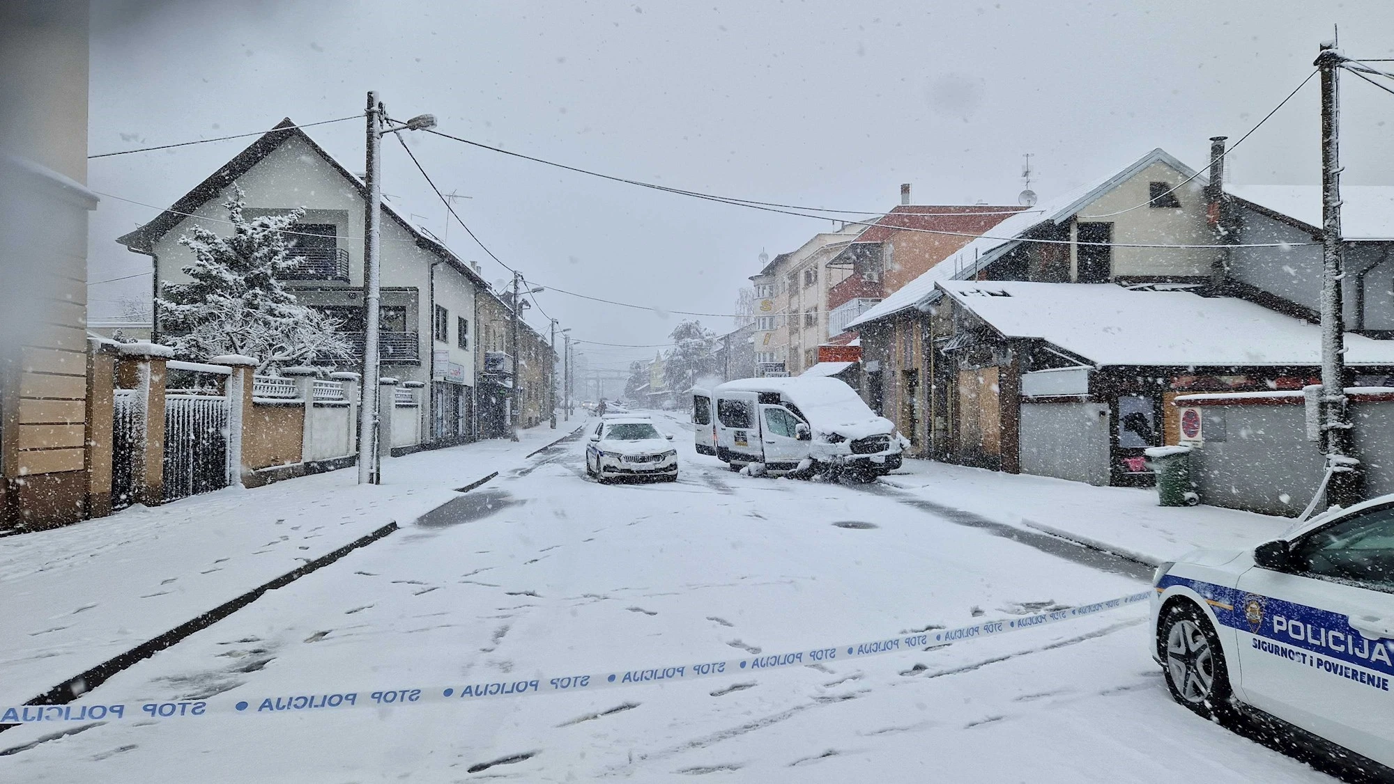 Spektakularna potjera kroz Zagreb: Uhićen vozač kombija s 32 migranta