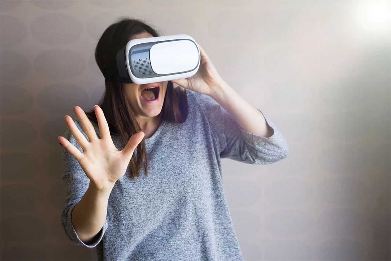 Tinejdžerica prijavila silovanje u virtualnoj stvarnosti