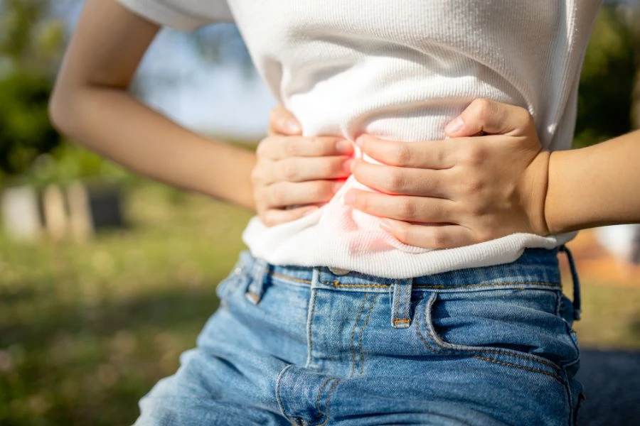 Nutricionisti otkrivaju 7 najboljih pića za ublažavanje nadutosti