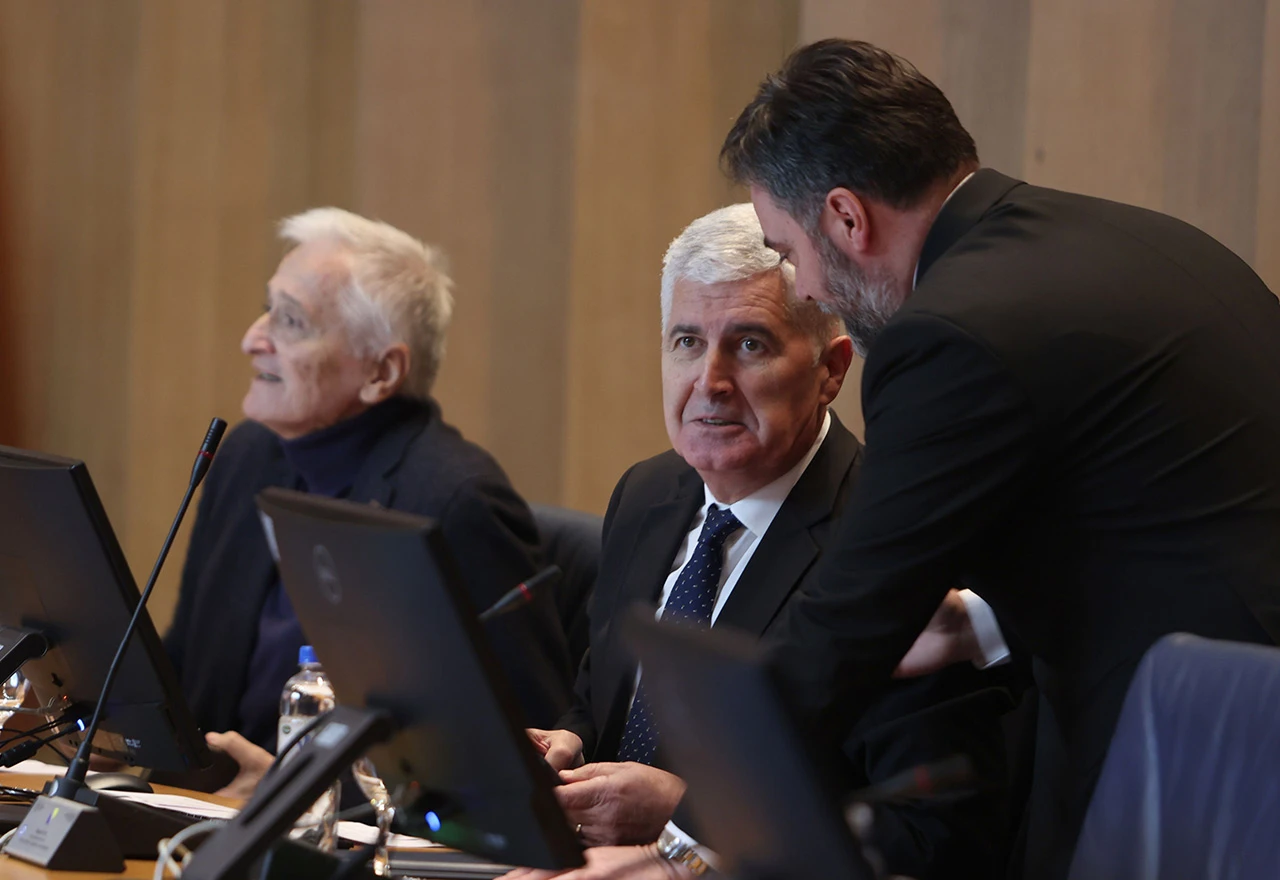 Čović uhićenu dvojku povezao s izbornim povjerenstvom