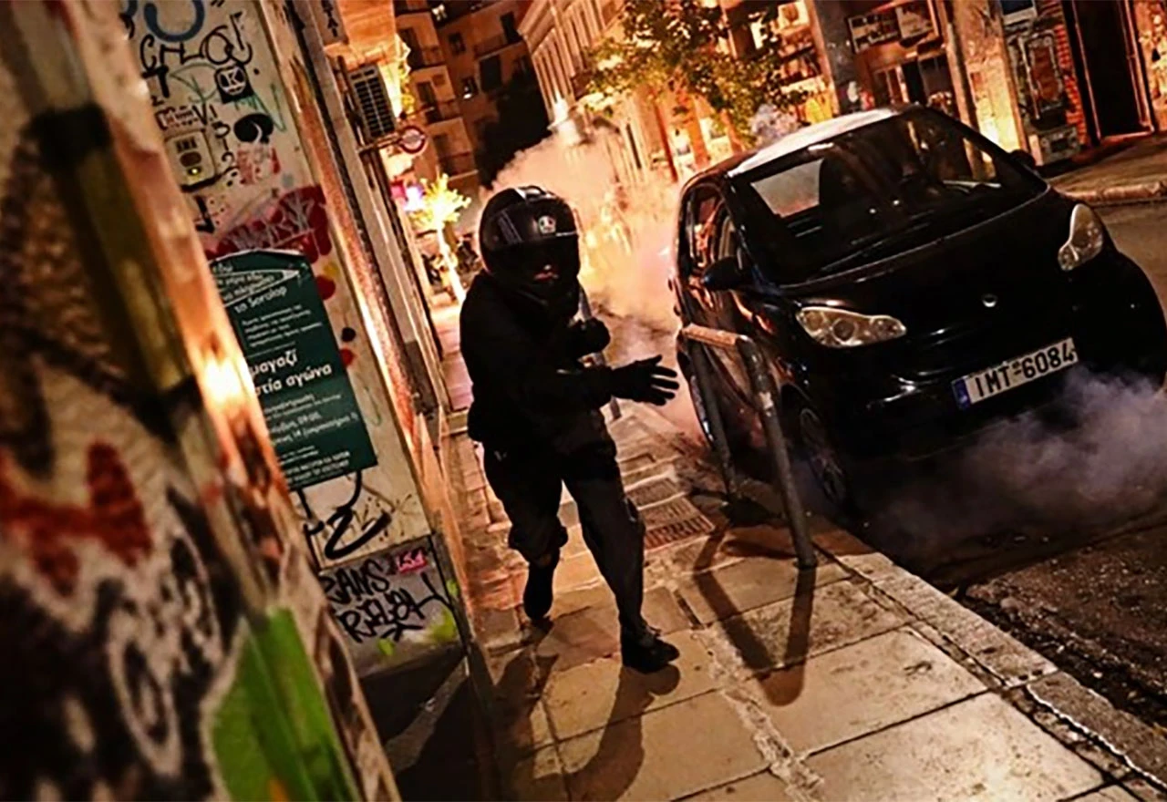Preminuo grčki policajac koji je ozlijeđen u navijačkim neredima