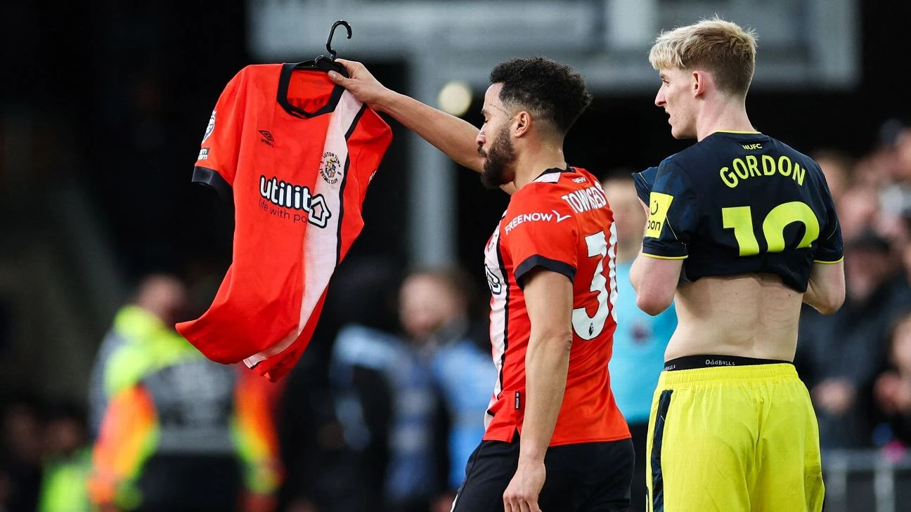 Luton sredio Newcastle, Tottenhamu treća zaredom