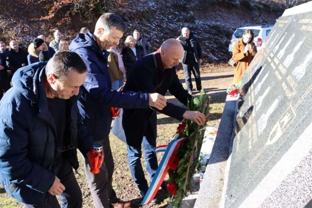 Obilježena godišnjica stradanja hrvatskih branitelja na Oklajnici