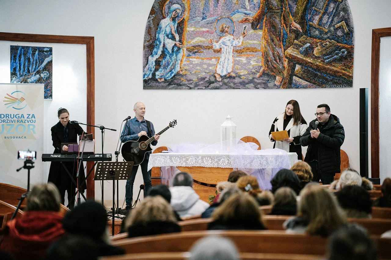 'Novo nebo' oduševilo na tradicionalnom koncertu u Barama
