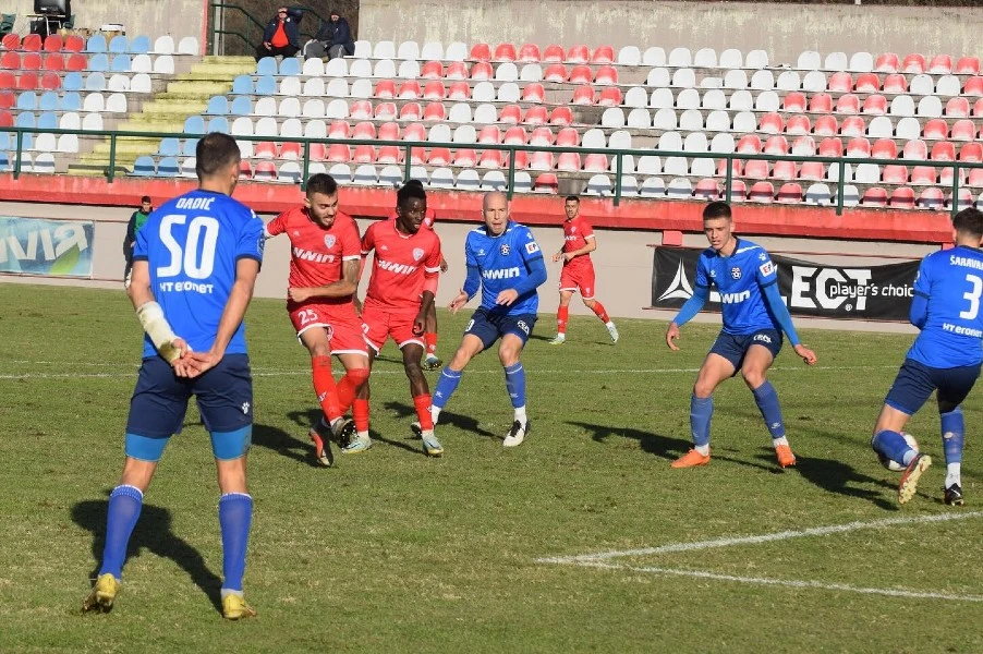 Široki tone sve niže, Zvijezda 09 im nanijela treći poraz u nizu