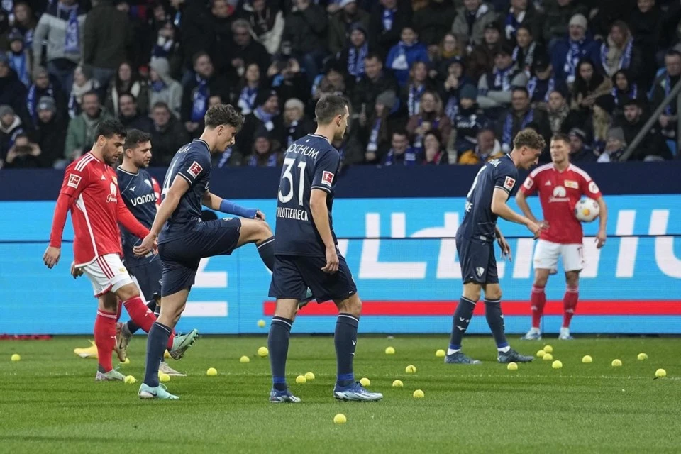 Navijači protestirali, golove postizali Demirović, Majer