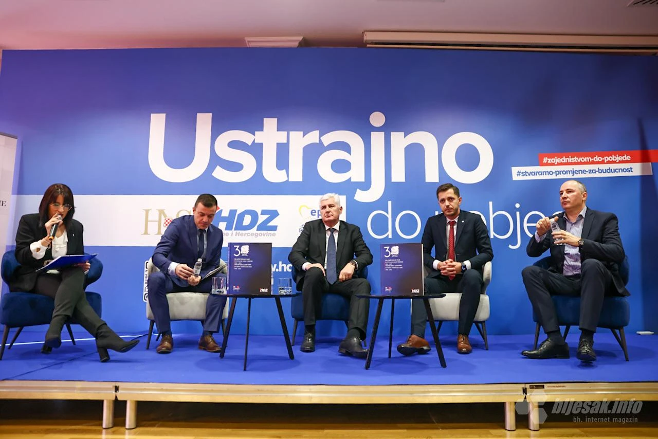 400 stranica djelovanja - Mladež HDZ-a BiH predstavila svoju monografiju