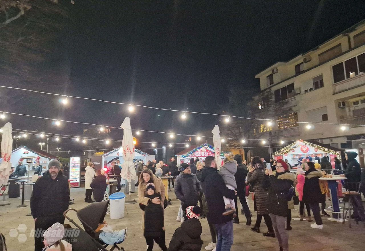 FOTO | Odlična atmosfera na čapljinskom Adventu