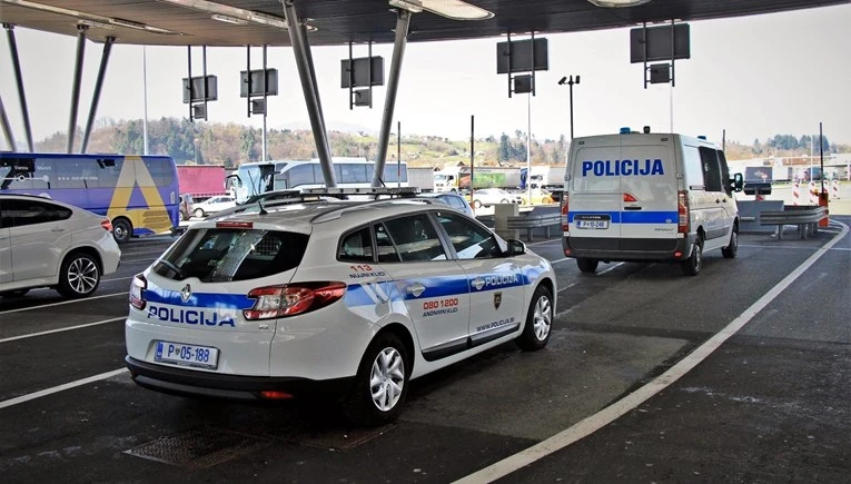 Slovenija do ljeta produžila kontrolu na granici s Hrvatskom