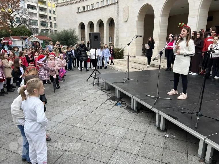 Nastavlja se zabava pred Kosačom u Mostaru