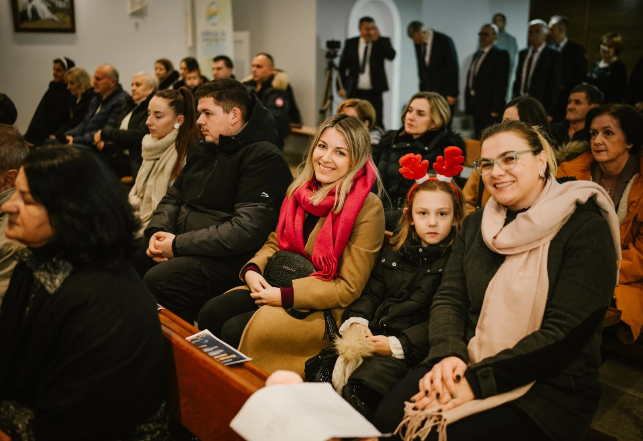 Koncert "Sretan ti Božić, narode moj" oživio blagdanski duh