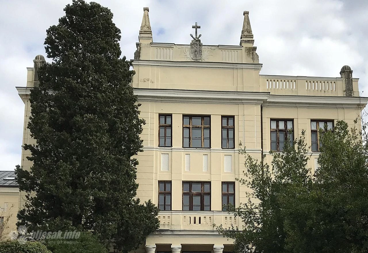 Široki Brijeg: Kriminalistička policija upala u Srednju strukovnu školu