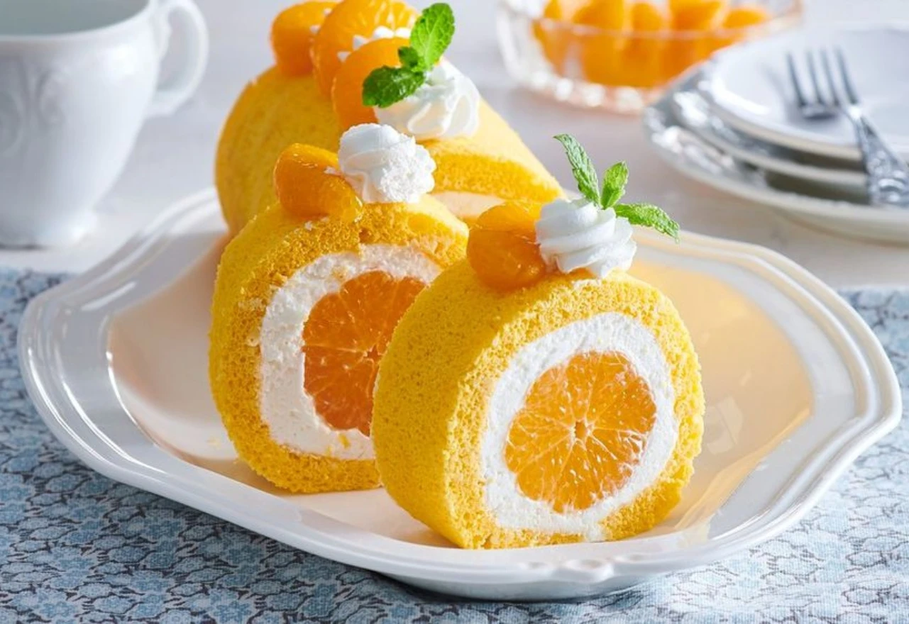 Sočna rolada od sira i mandarina