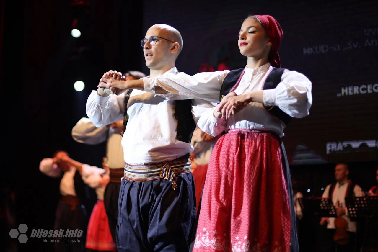 Održan tradicionalni božićni koncert ''Gradu s ljubavlju''