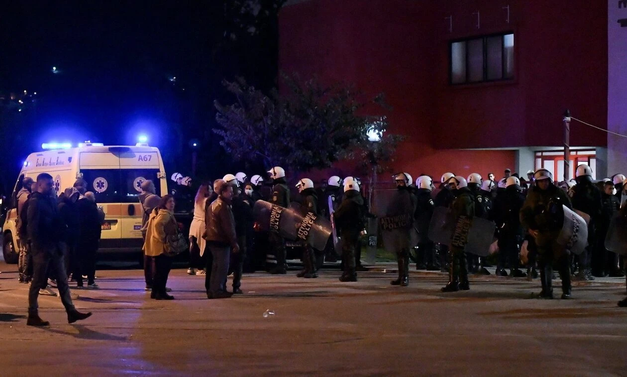 Opet neredi u Grčkoj, preko 400 navijača privedeno!