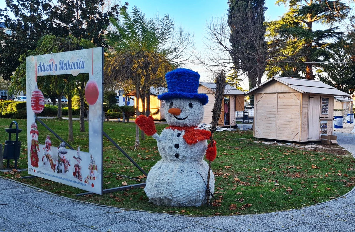 Počinje Advent Metković - klizalište, kućice i besplatni koncerti u Gradskom parku