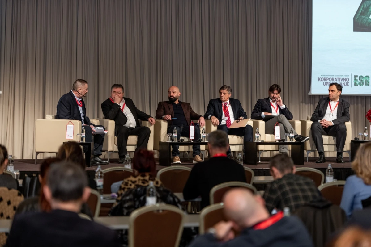 Ekonomski forum - ''Tehnološke inovacije u proizvodnji energije mogle bi umanjiti inflaciju''