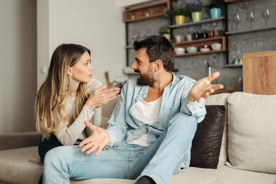 Zašto narcisi privlače ovih 5 tipova žena?