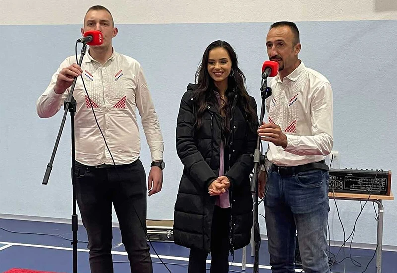 Miss Hrvatske stigla u rodni Tomislavgrad: Dočekana uz vatromet i harmoniku