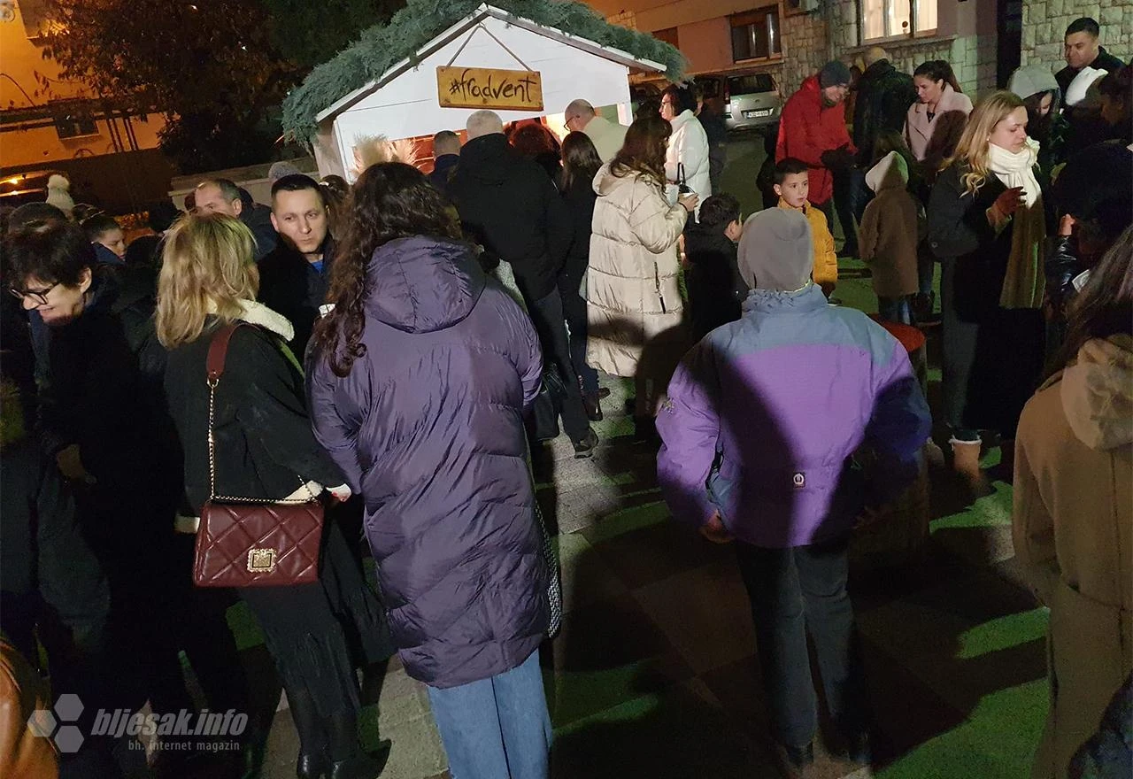 FOTO | Čapljina: Fradventom otvoren ''Advent kod fratara''