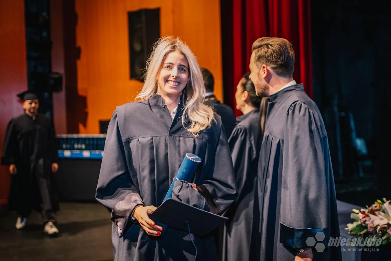 FOTO Promocija u Mostaru - Diplome za 367 studenata!  