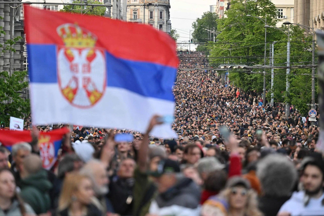 Prijevremeni izbori - Tko u Srbiji želi u vlast?