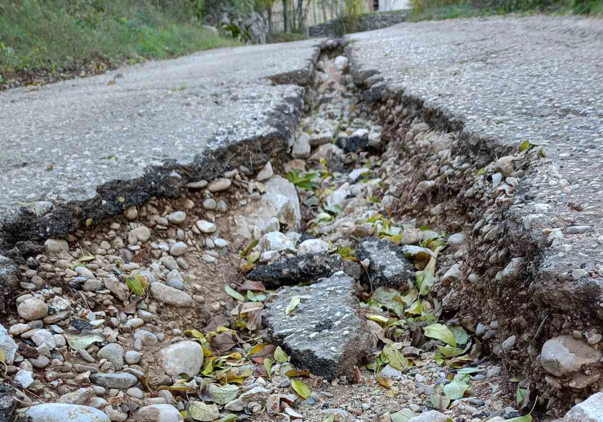 Mostar: Mještani uputili apel Gradu zbog devastiranog puta