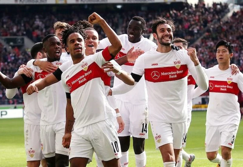Stuttgart stigao do devete pobjede i ostao u utrci
