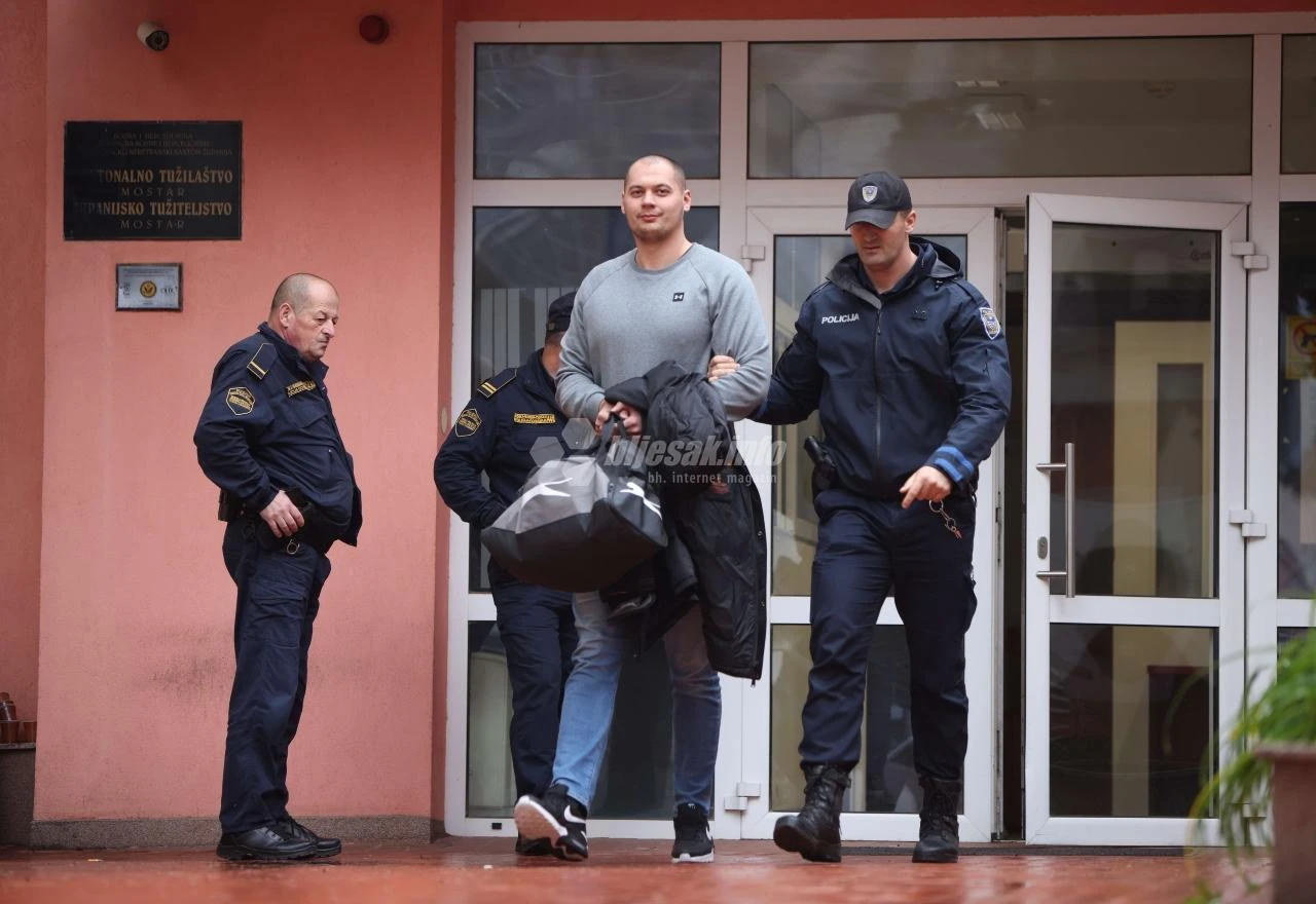 FOTO | Uhićeni Mostarac ispitan u Tužiteljstvu HNŽ