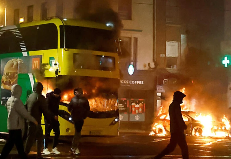 VIDEO | Dublin doslovno gorio: ''Lažu nas o migrantima''