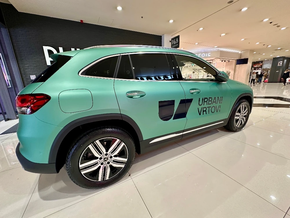 Kompleks Urbani vrtovi daruje električni Mercedes-Benz EQA