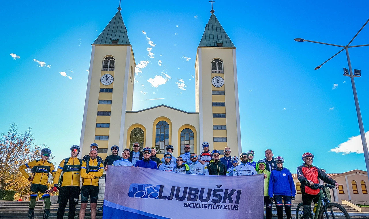 Biciklisti povezali Franjevački samostan na Humcu i Svetište Kraljice Mira u Međugorju