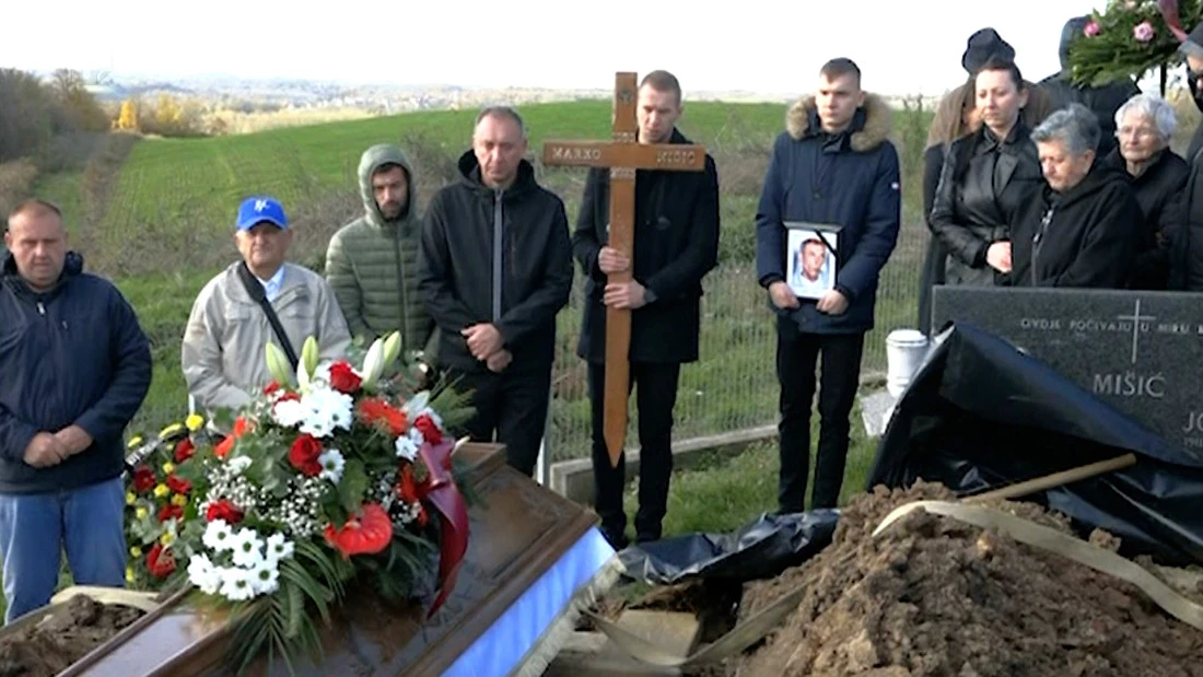 Sahranjen povratnik iz Dervente Marko Mišić, prije mjesec teško pretučen