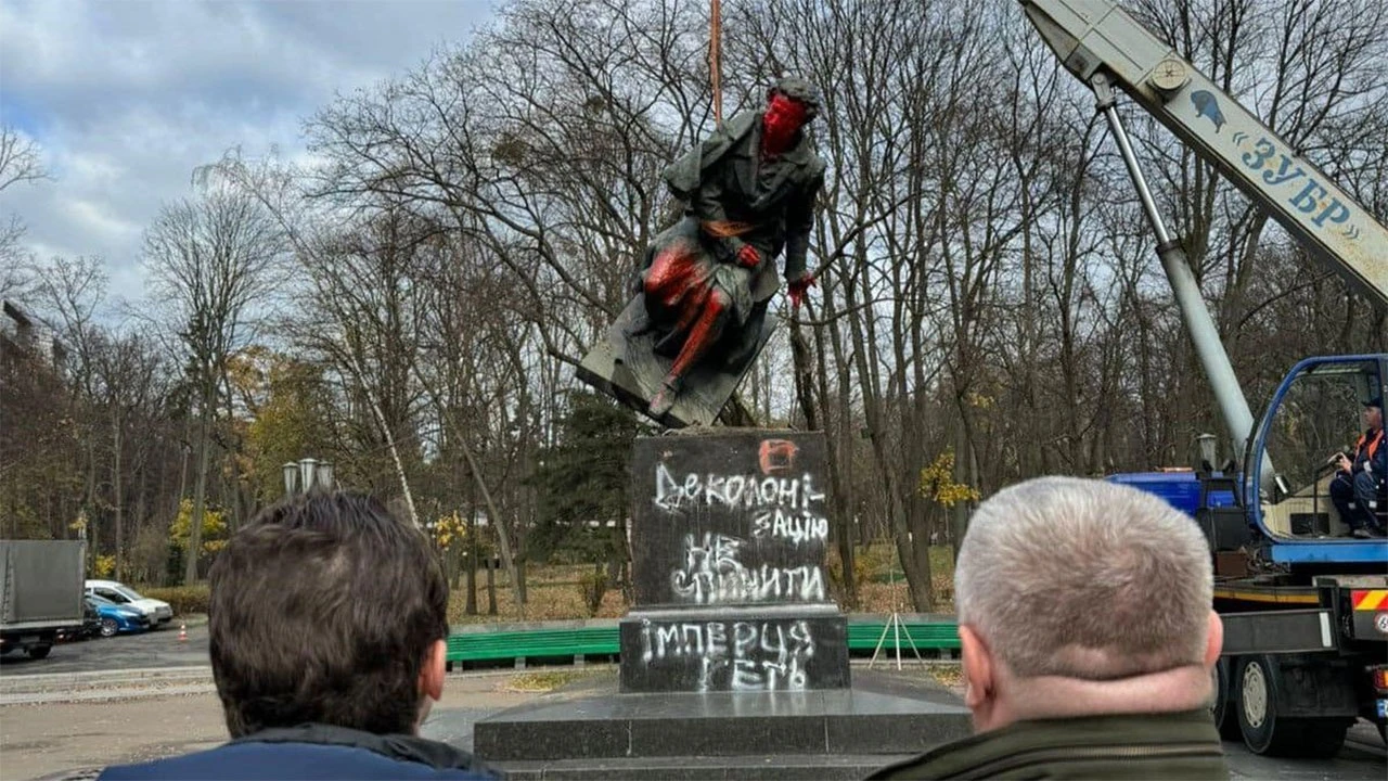 Uklonjen kip u Kijevu: Puškin nije dio ukrajinske kulture