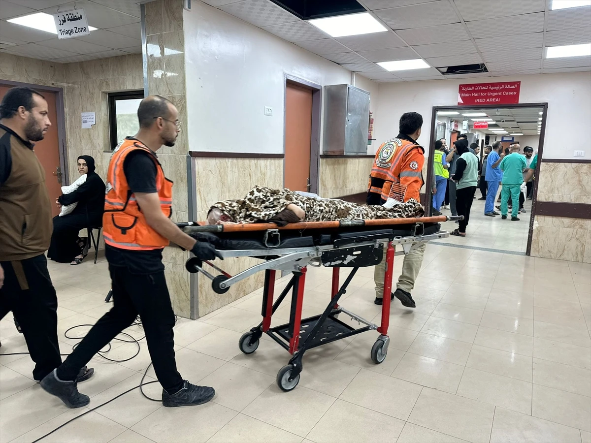 VIDEO | Izrael nastavlja napad na bolnicu u Gazi