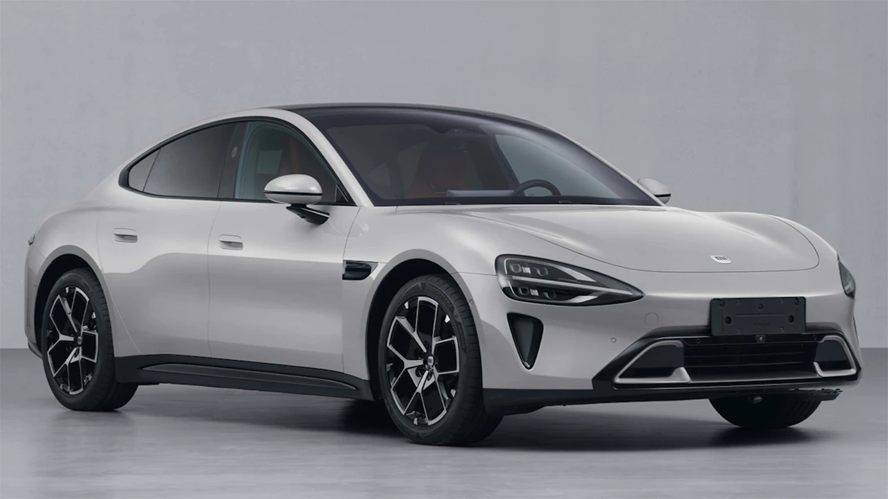 Xiaomijev prvi automobil je smartphone na točkovima