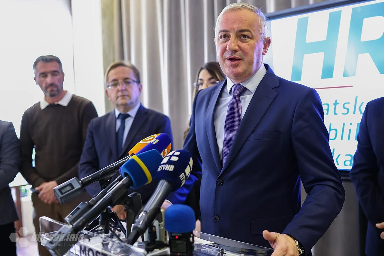 Borenović o pismu Kongresu SAD-a: Teško je shvatiti da pišete "neprijatelju"