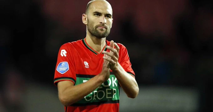 Poznat je razlog zašto se Bas Dost srušio na terenu