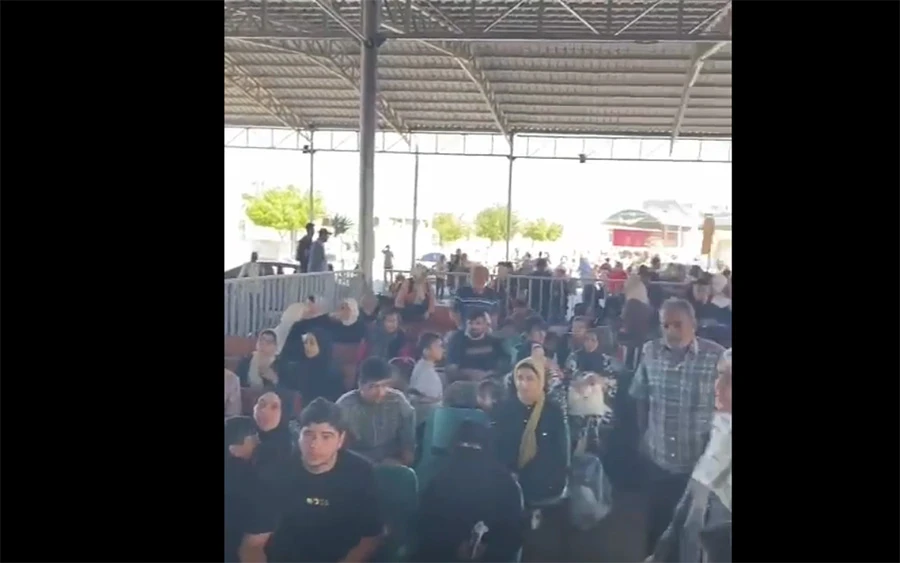 VIDEO | Otvoren važan granični prijelaz, iz Gaze bježe stranci i ranjenici 