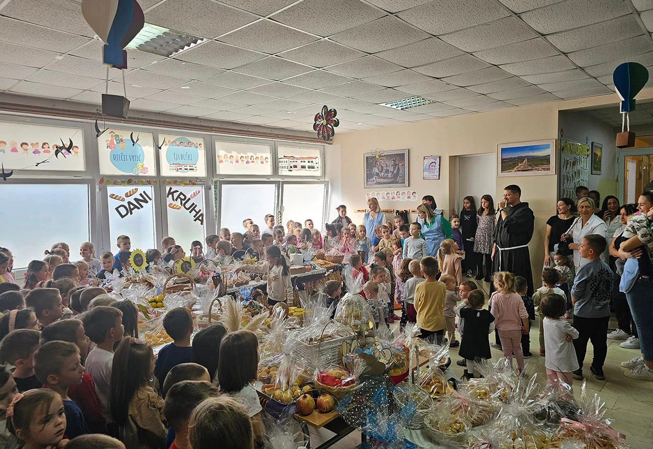 U Dječjem vrtiću Ljubuški i Vitina obilježeni Dani kruha