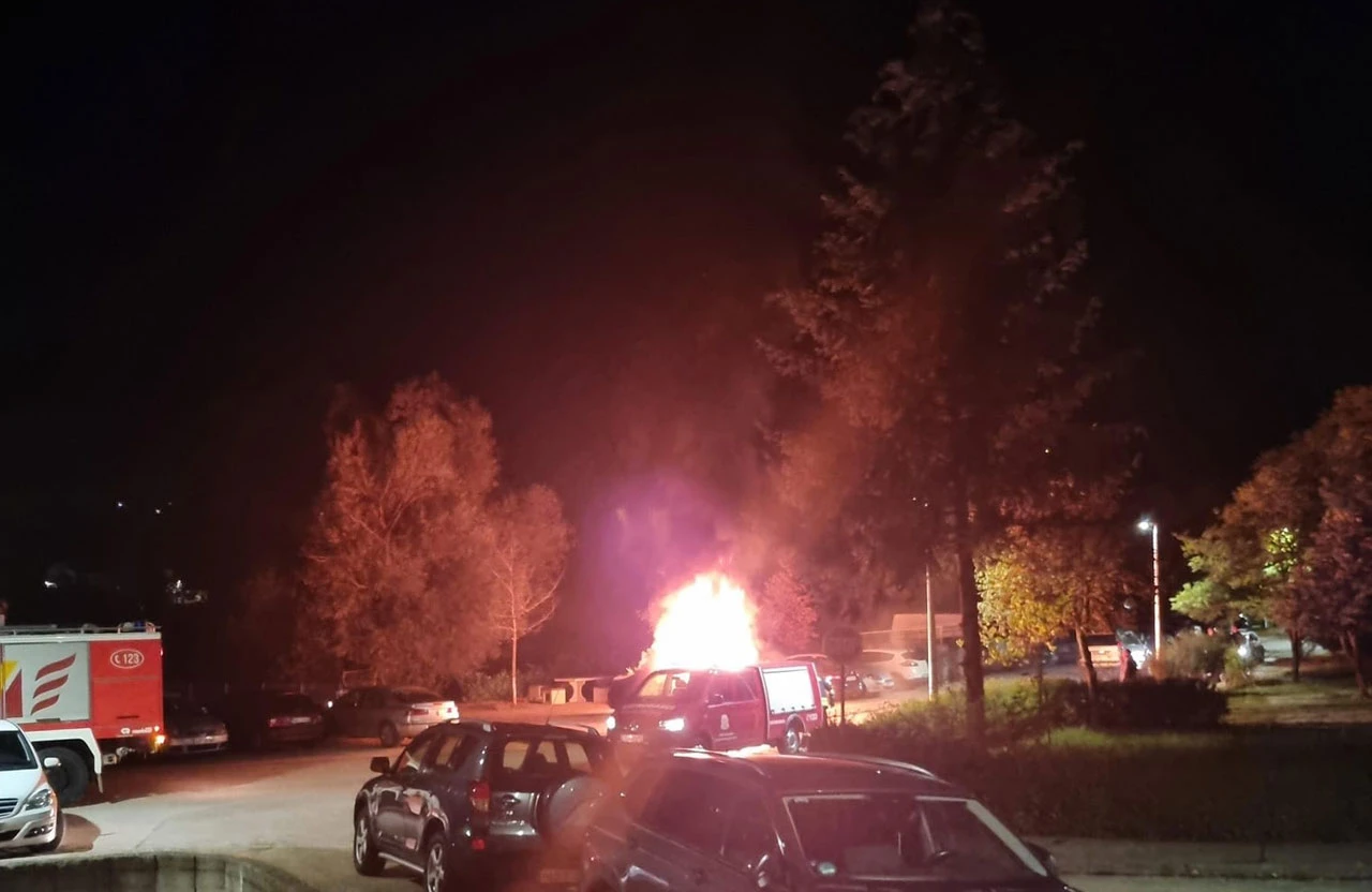 Široki Brijeg: Izgorio BMW, čule se eksplozije